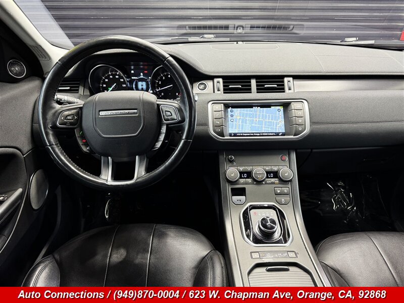 Used 2019 Land Rover Range Rover Evoque SE AWD/4WD image 12