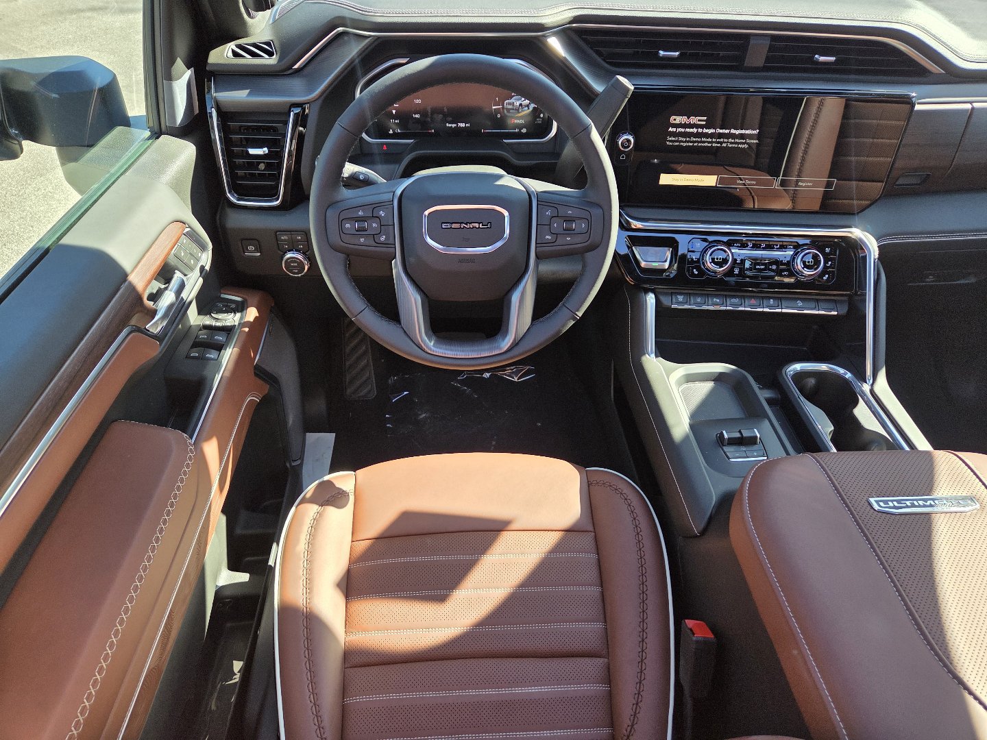 New 2026 GMC Sierra 2500 Denali Ultimate w/ Max Trailering Package AWD/4WD image 4