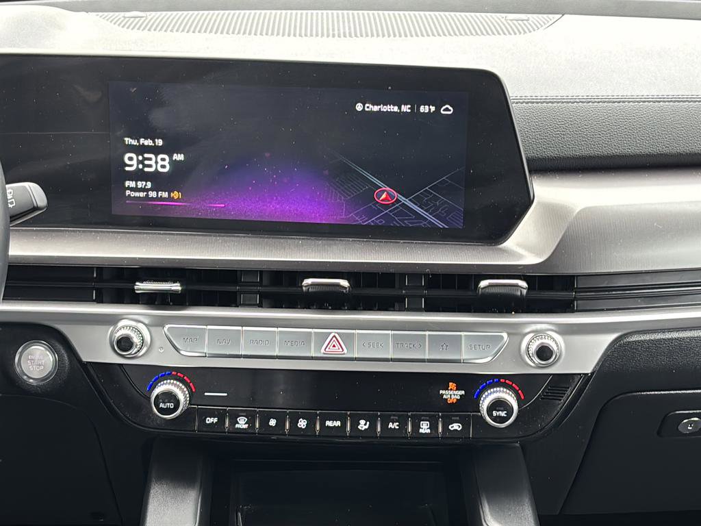 Used 2023 Kia Telluride LX image 23