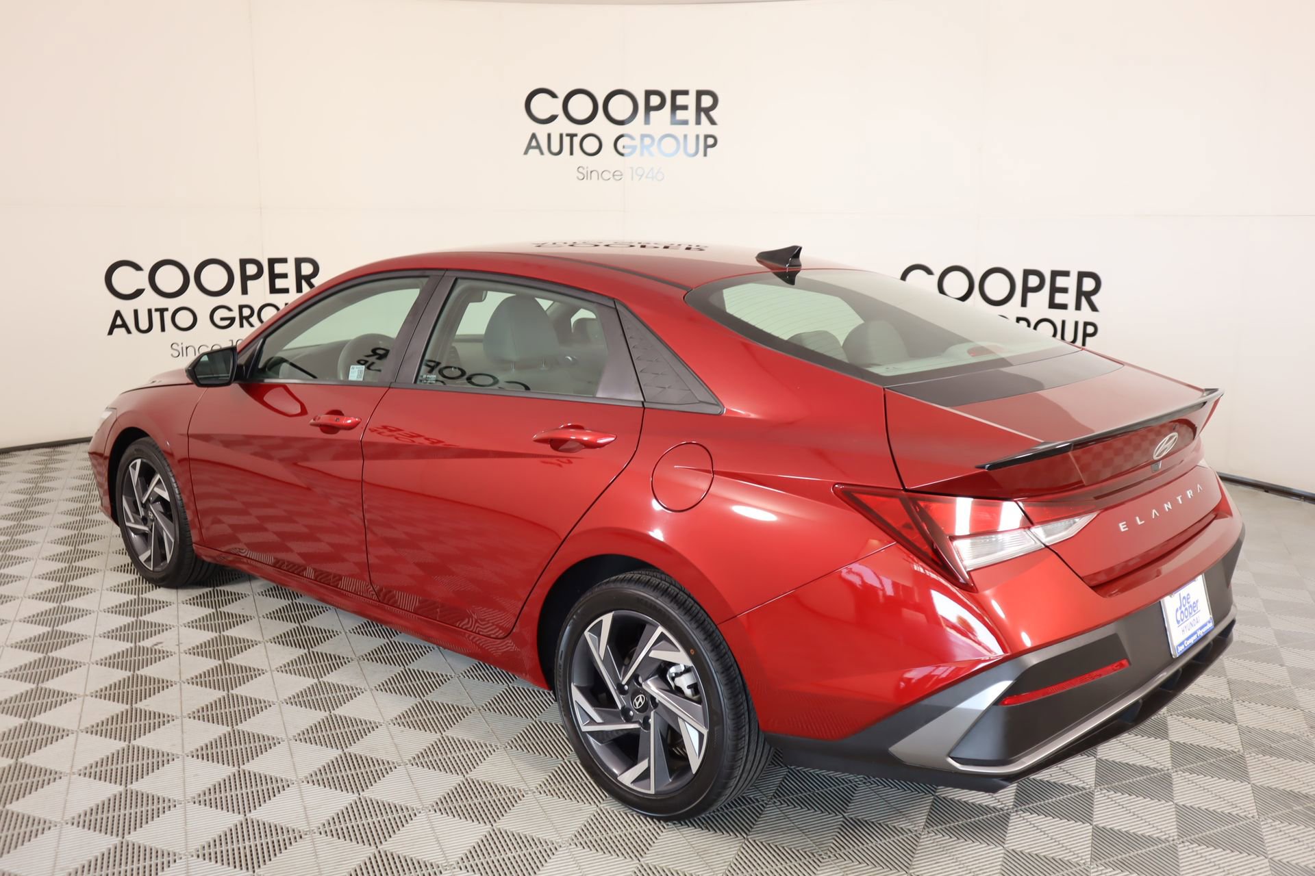 Certified 2025 Hyundai Elantra Sport image 21