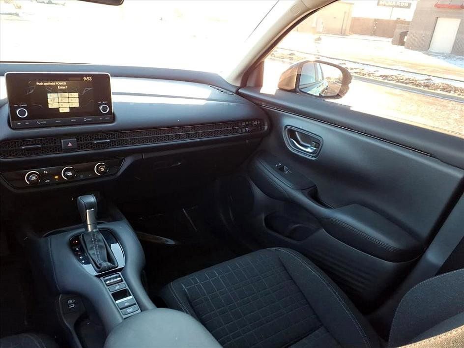Used 2024 Honda HR-V LX image 18