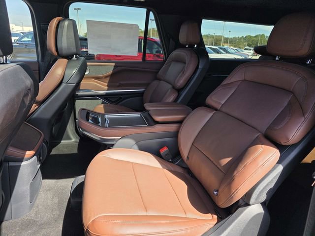 New 2026 Lincoln Navigator L Reserve image 7