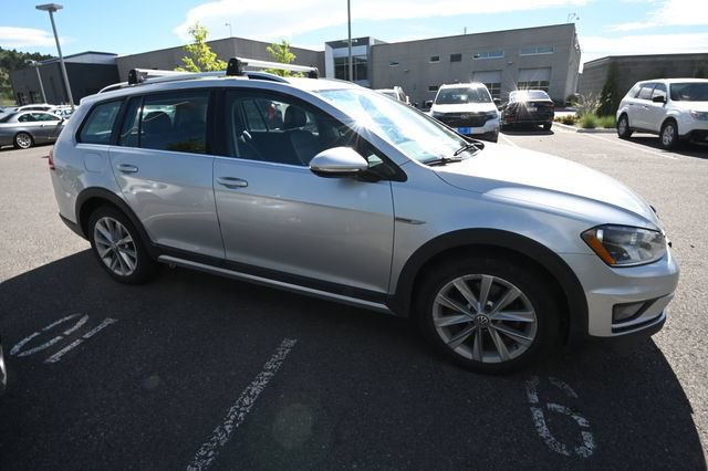 Used 2017 Volkswagen Golf Alltrack S AWD/4WD image 6