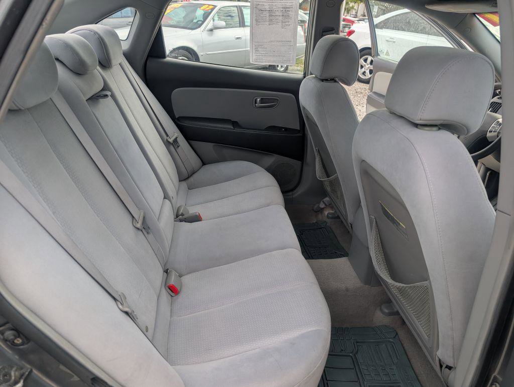 Used 2007 Hyundai Elantra Sedan FWD image 12
