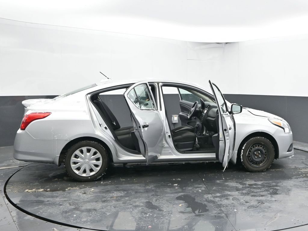 Used 2019 Nissan Versa S Plus image 52