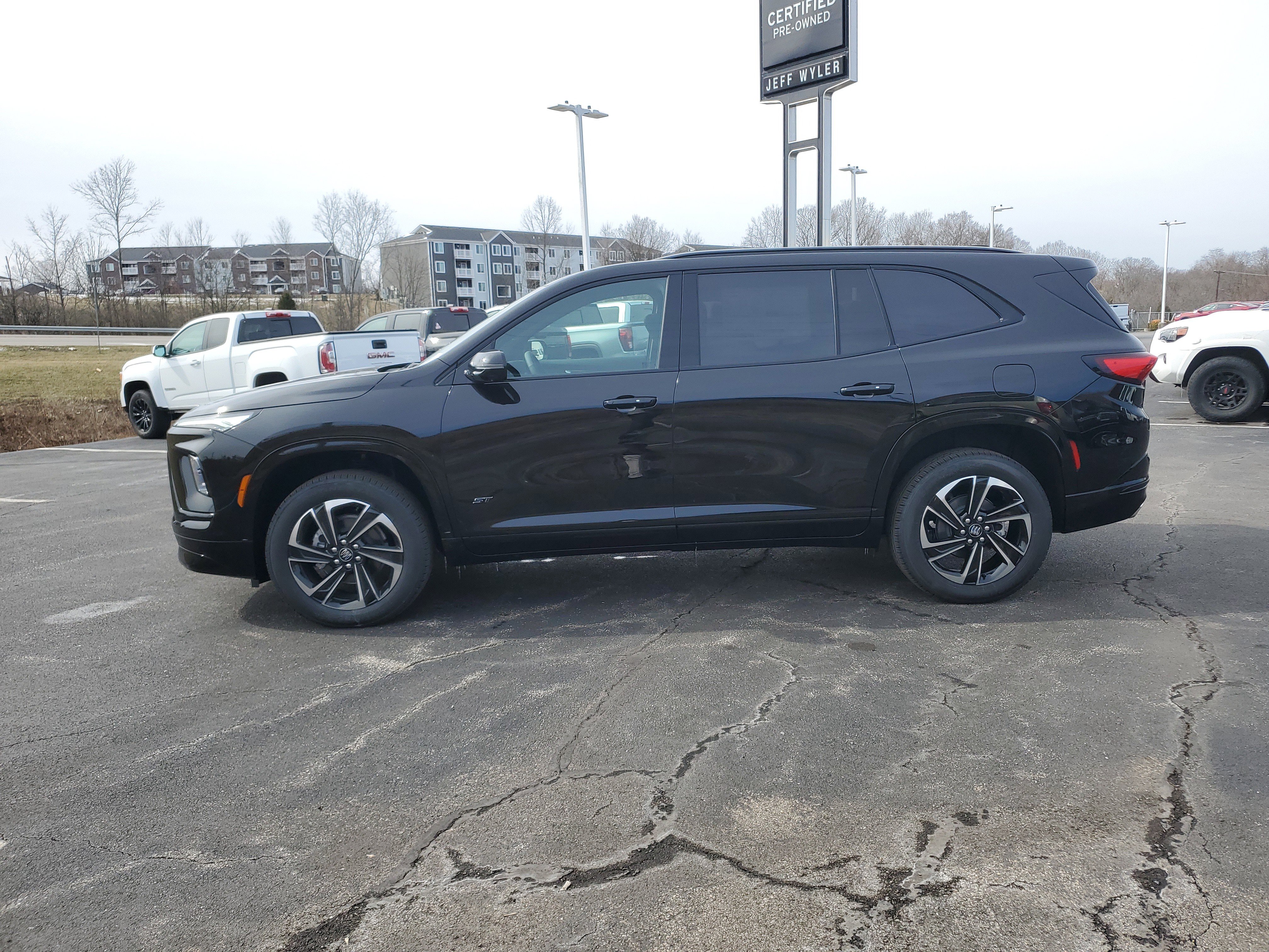 New 2026 Buick Enclave Sport Touring w/ Power Package image 8