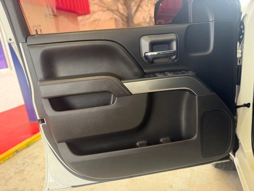 Used 2018 Chevrolet Silverado 1500 LT w/ Texas Edition RWD image 13