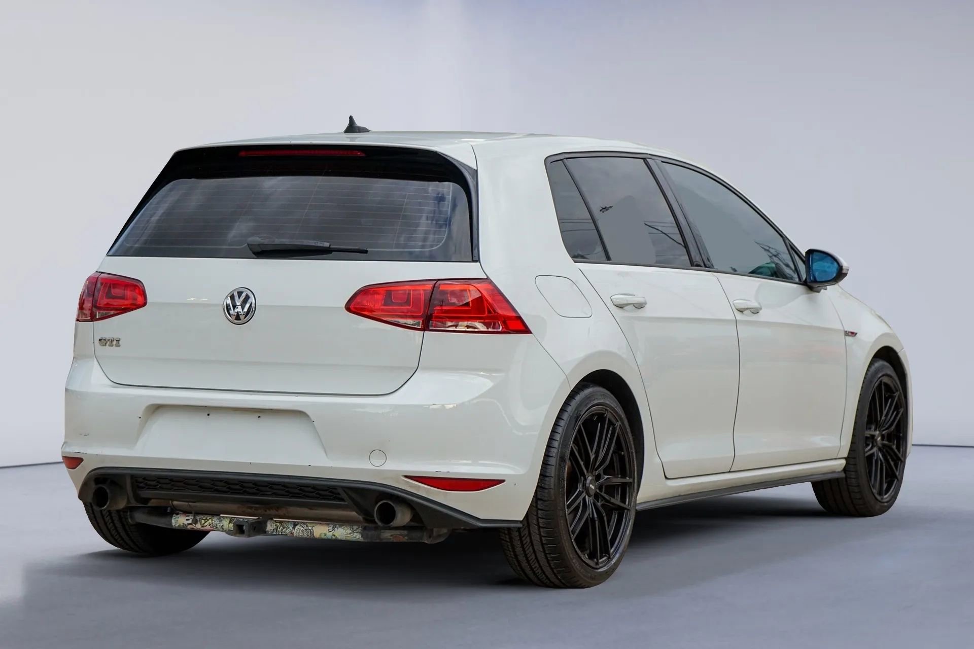 Used 2015 Volkswagen Golf 4-Door image 7