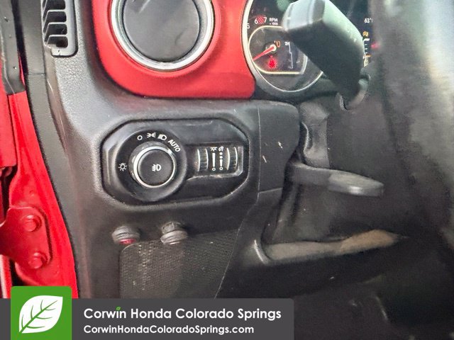 Used 2021 Jeep Wrangler Unlimited Rubicon AWD/4WD image 30