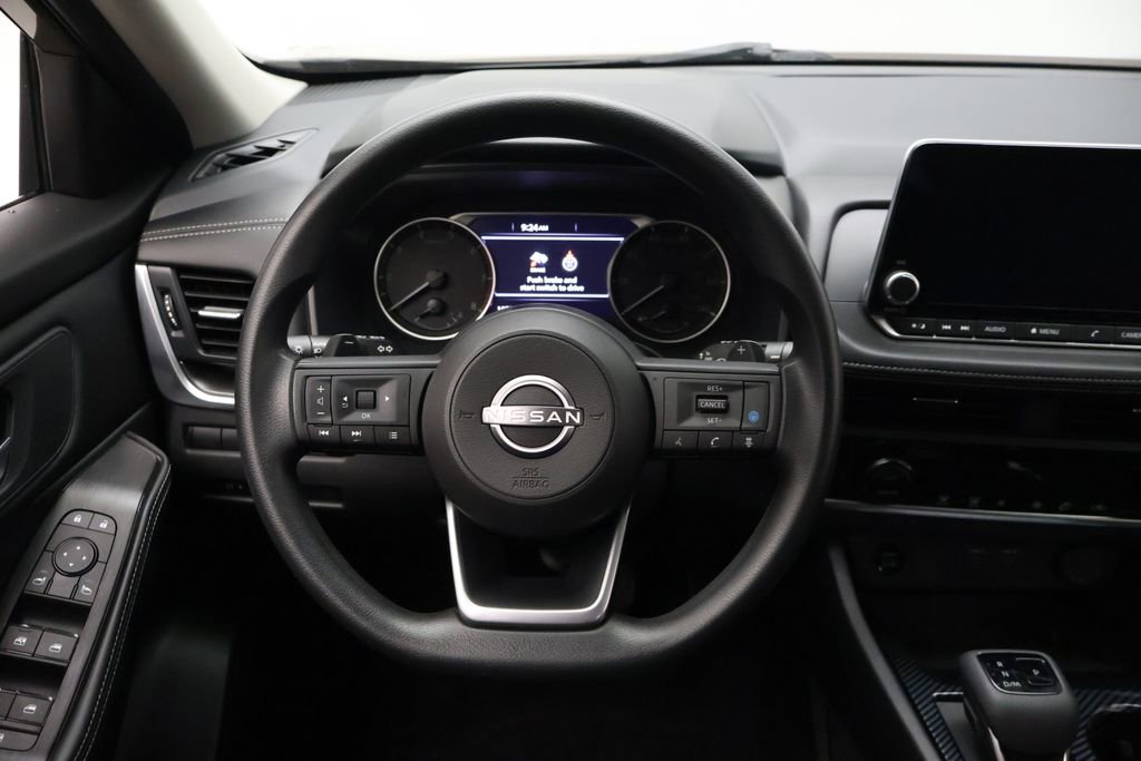 Used 2024 Nissan Rogue SV image 23