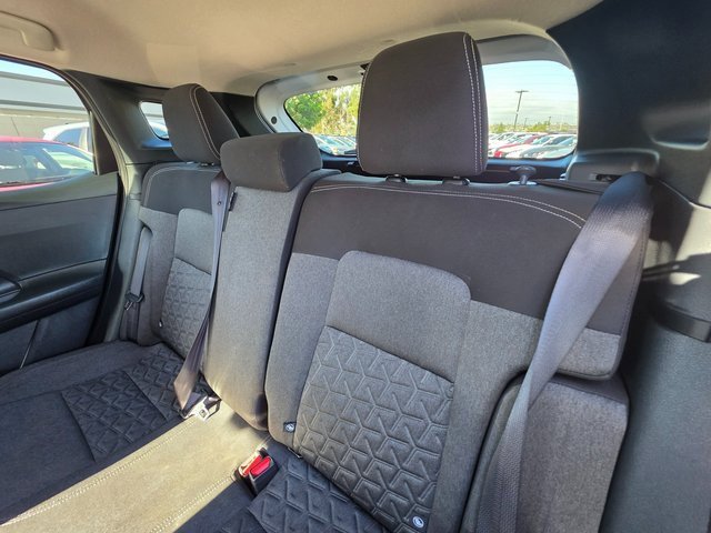 Used 2025 Nissan Kicks SV w/ Illumination Package image 19