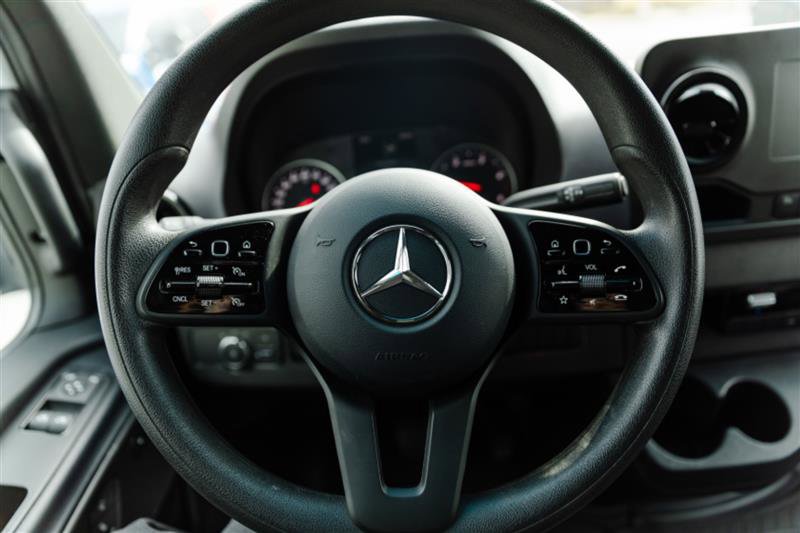 Used 2024 Mercedes-Benz Sprinter 3500 image 16