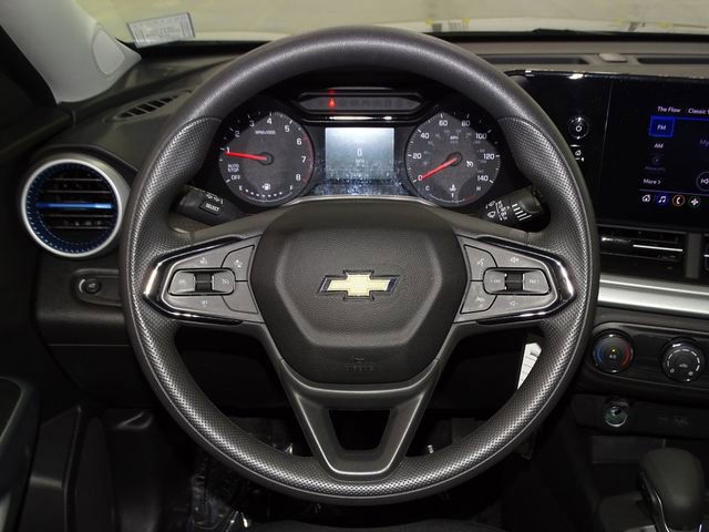 Used 2024 Chevrolet Trax LS image 22