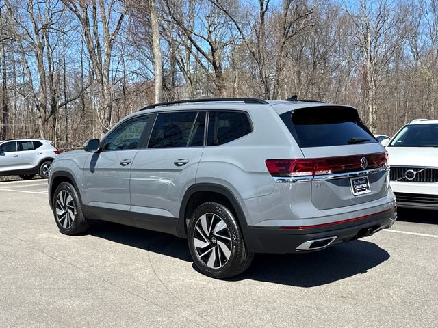 Certified 2025 Volkswagen Atlas SE image 6