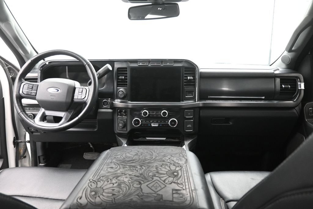 Used 2023 Ford F350 Lariat w/ Sport Appearance Package AWD/4WD image 16