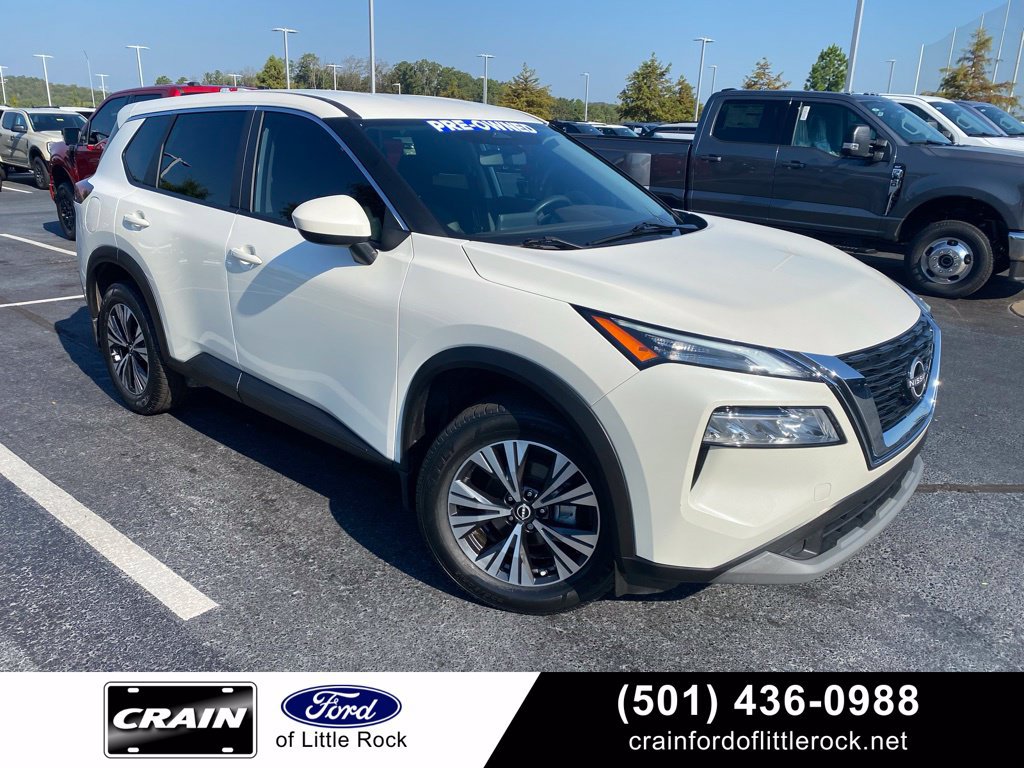 Used 2023 Nissan Rogue SV