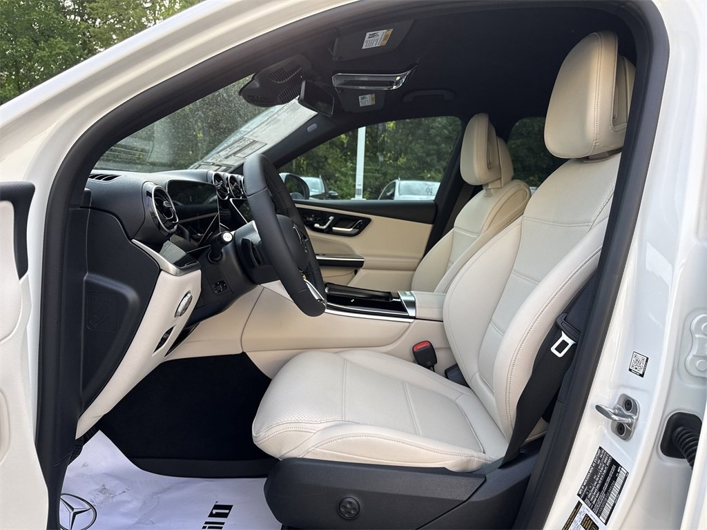 New 2025 Mercedes-Benz GLC 350e 4MATIC image 10