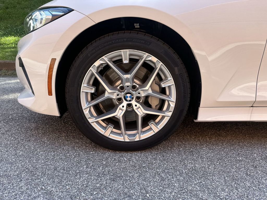 Used 2025 BMW 330i xDrive 330i xDrive w/ Convenience Package image 13