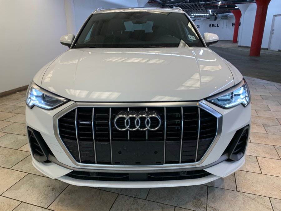 Used 2023 Audi Q3 2.0T Premium w/ Convenience Package AWD/4WD image 4
