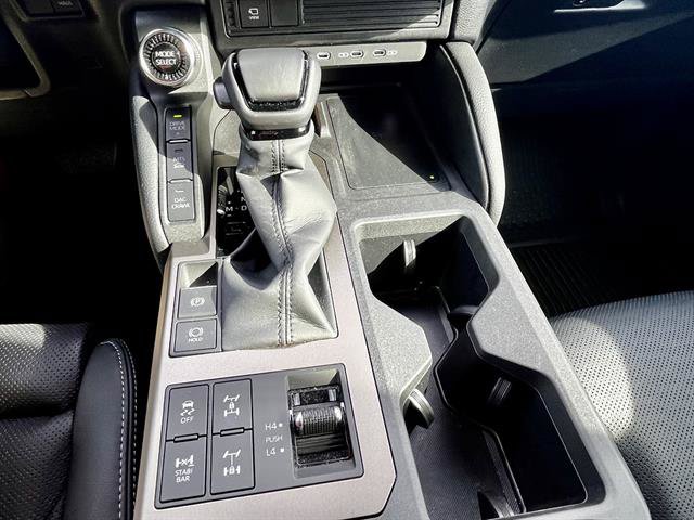 Used 2026 Toyota Land Cruiser w/ Premium Package AWD/4WD image 18