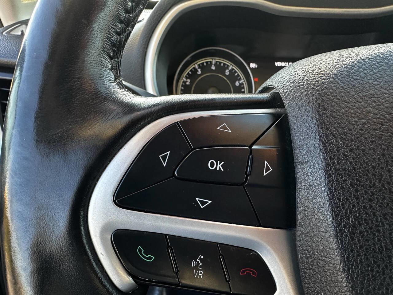 Used 2014 Jeep Cherokee Limited w/ Technology Group image 31