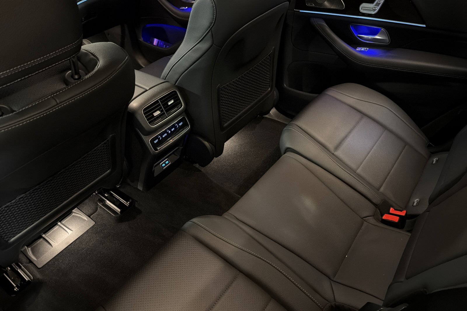 New 2026 Mercedes-Benz GLS 450 4MATIC image 11