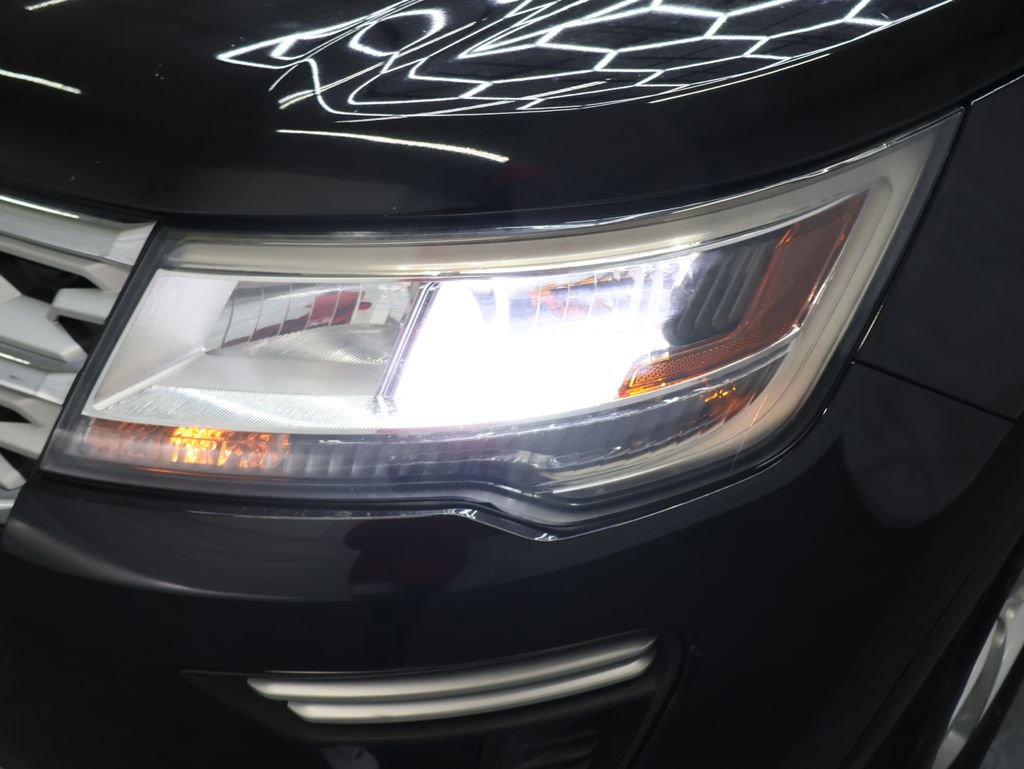 Used 2019 Ford Explorer XLT FWD image 31
