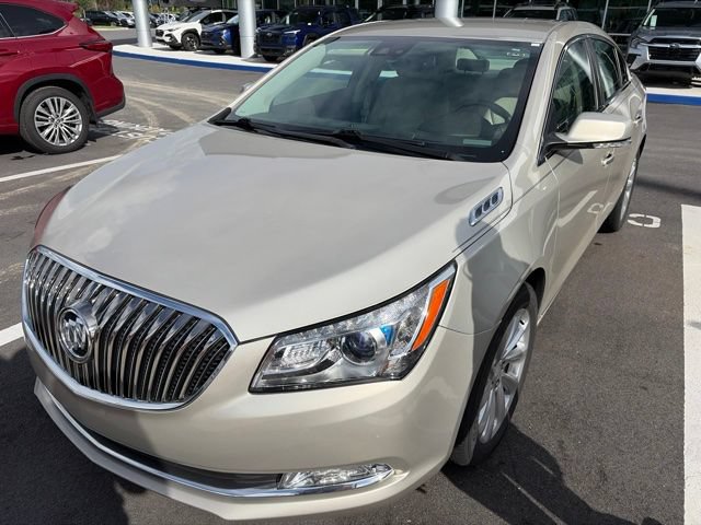 Used 2015 Buick LaCrosse Leather w/ Experience Buick Package FWD image 4
