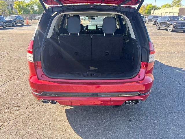 Certified 2025 Lincoln Aviator Reserve w/ Jet Appearance Package AWD/4WD image 28