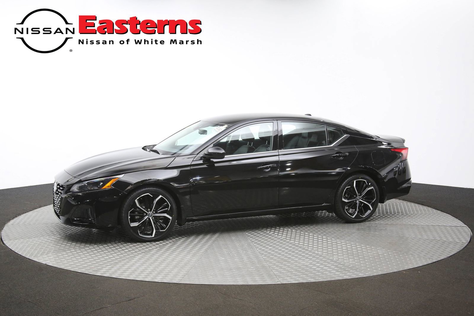 Used 2023 Nissan Altima 2.5 SR image 89
