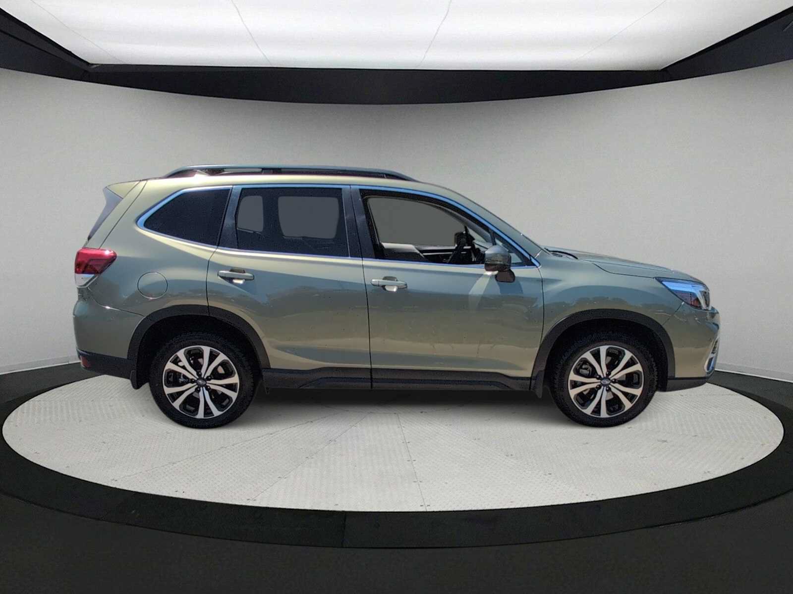 Used 2019 Subaru Forester Limited w/ Popular Package #3 AWD/4WD image 9