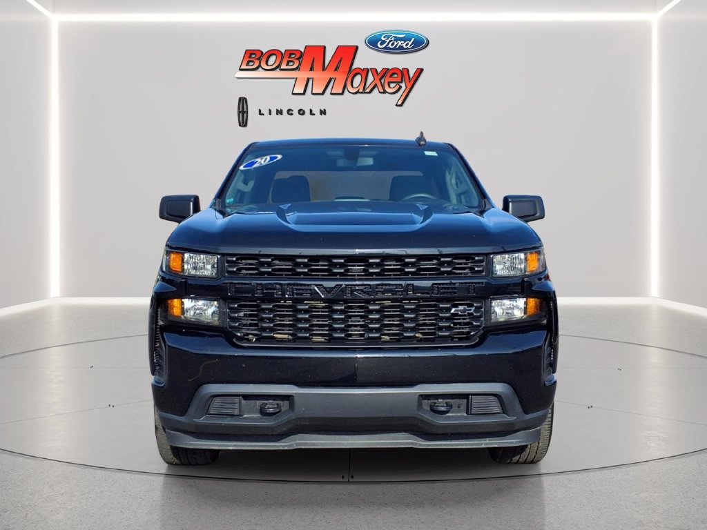Used 2020 Chevrolet Silverado 1500 Custom w/ Custom Value Package AWD/4WD image 2