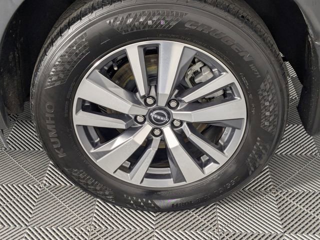 Used 2023 Nissan Pathfinder SL w/ Black Appearance Package image 8