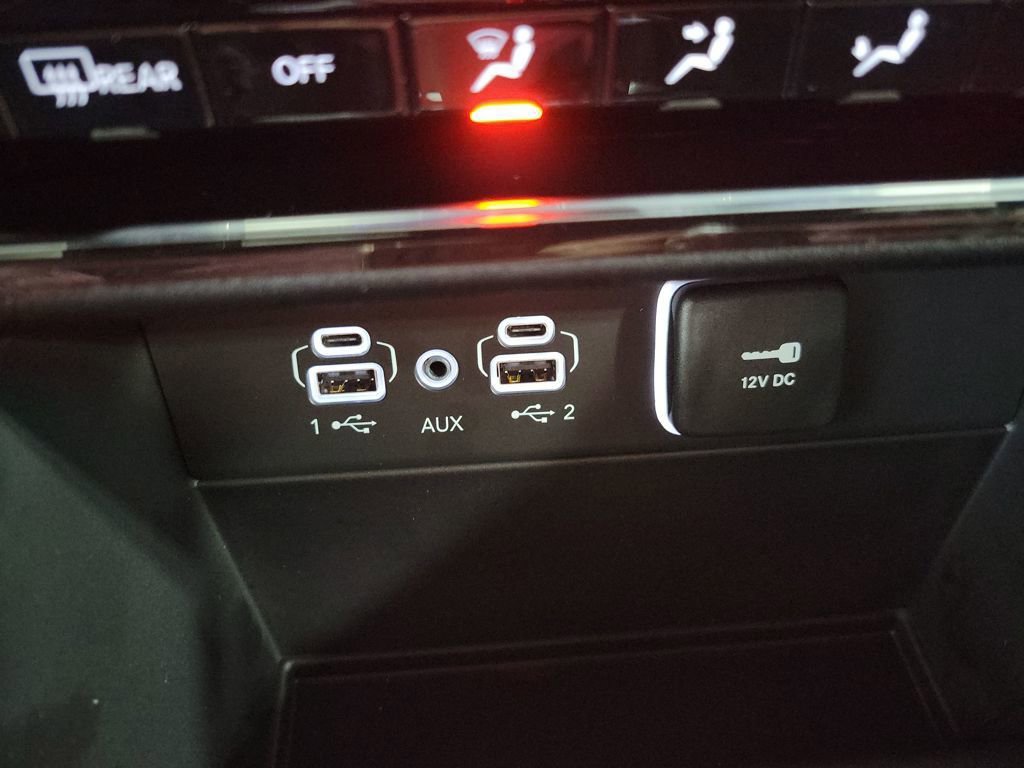 New 2025 Jeep Grand Cherokee L Limited w/ Trailer Tow Package image 26