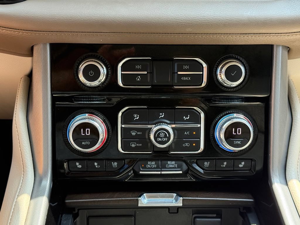 Used 2022 GMC Yukon Denali AWD/4WD image 21