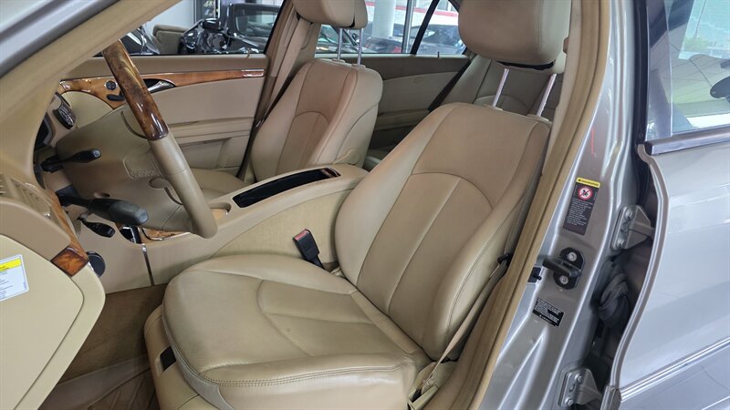 Used 2008 Mercedes-Benz E 350 4MATIC Sedan image 10