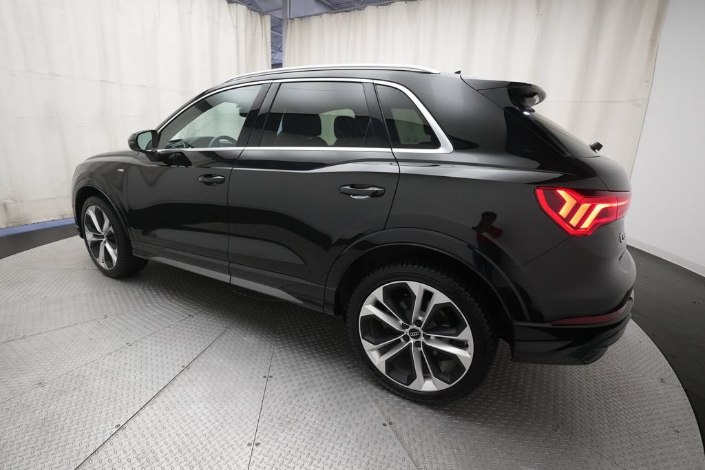 Used 2019 Audi Q3 2.0T Prestige w/ Prestige Package AWD/4WD image 35