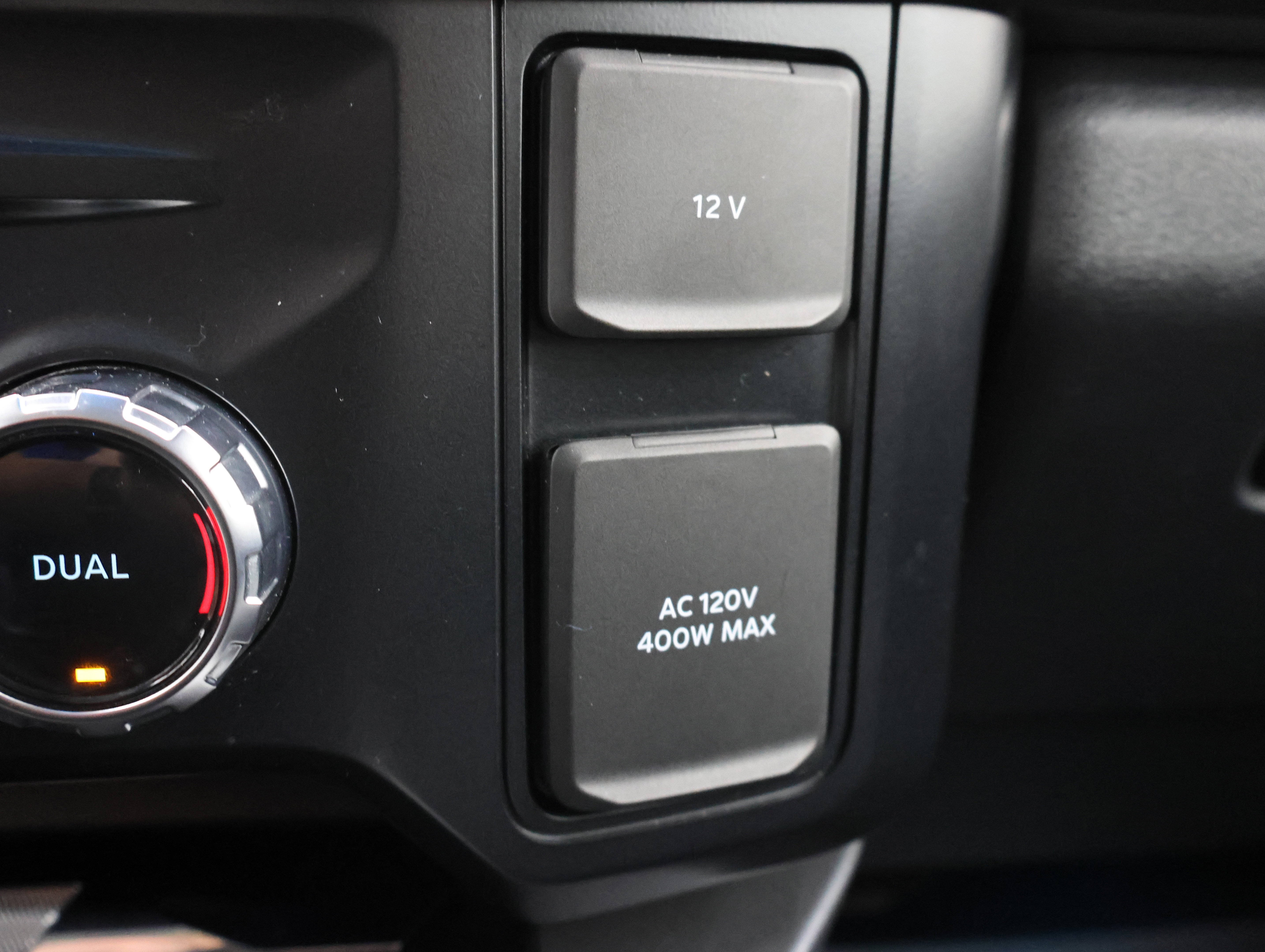Used 2023 Ford F350 Lariat w/ Lariat Ultimate Package AWD/4WD image 53