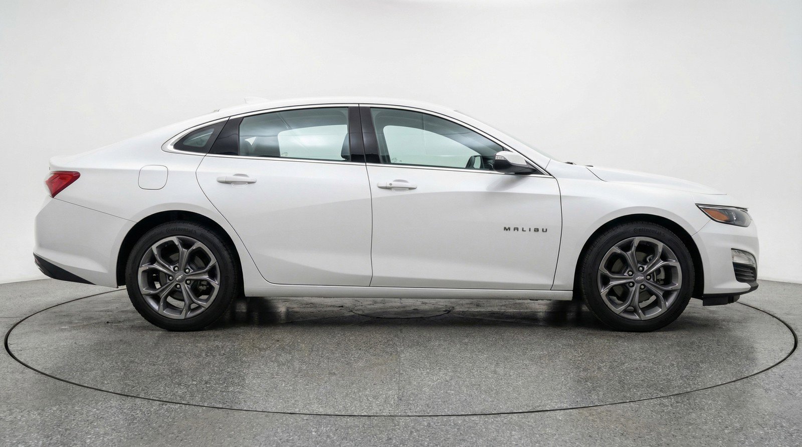 Used 2024 Chevrolet Malibu LT FWD image 11