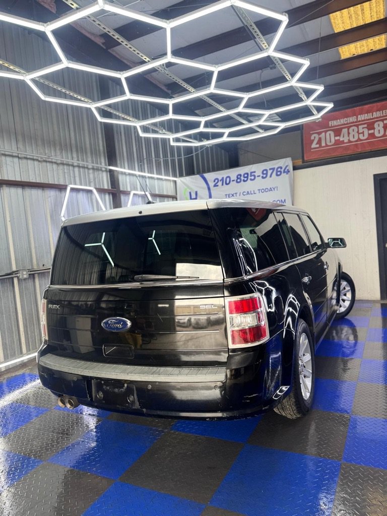 Used 2011 Ford Flex SEL w/ Rapid Spec Order Code FWD image 15