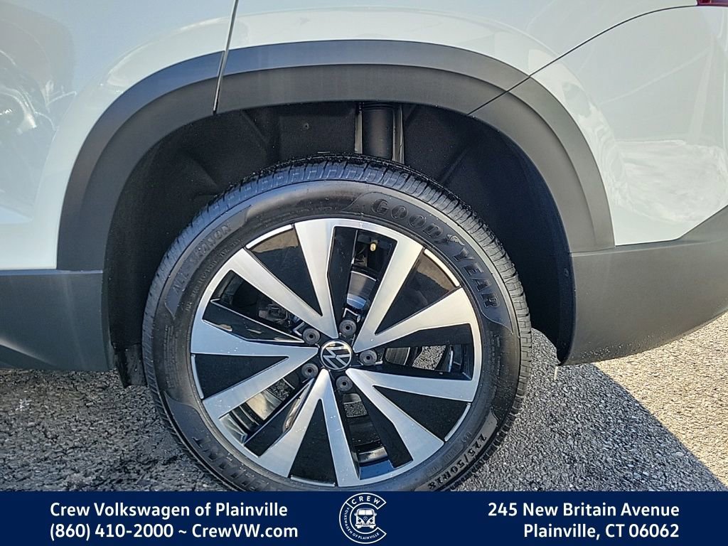 Certified 2022 Volkswagen Taos SE image 18