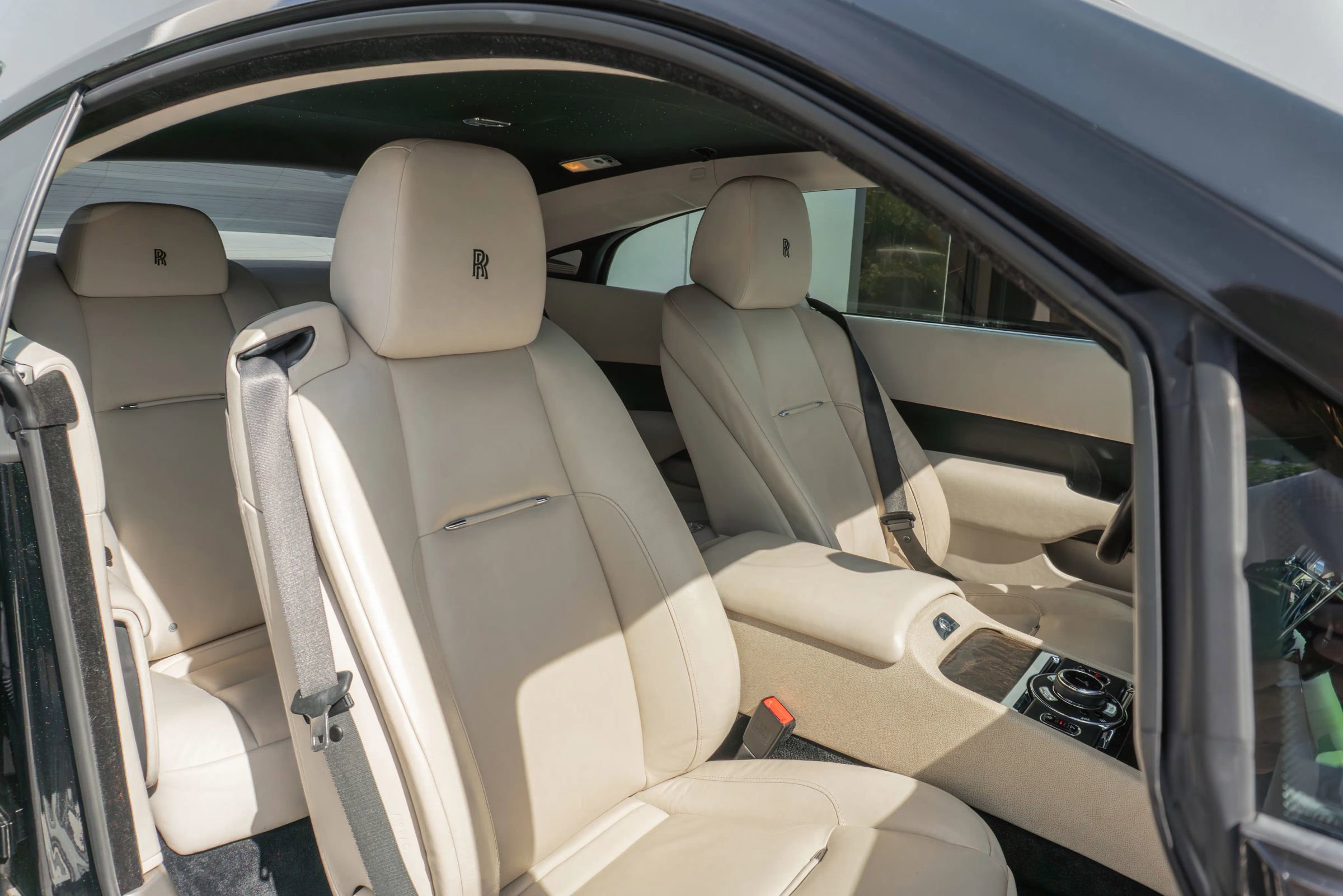 Used 2016 Rolls-Royce Wraith RWD image 59