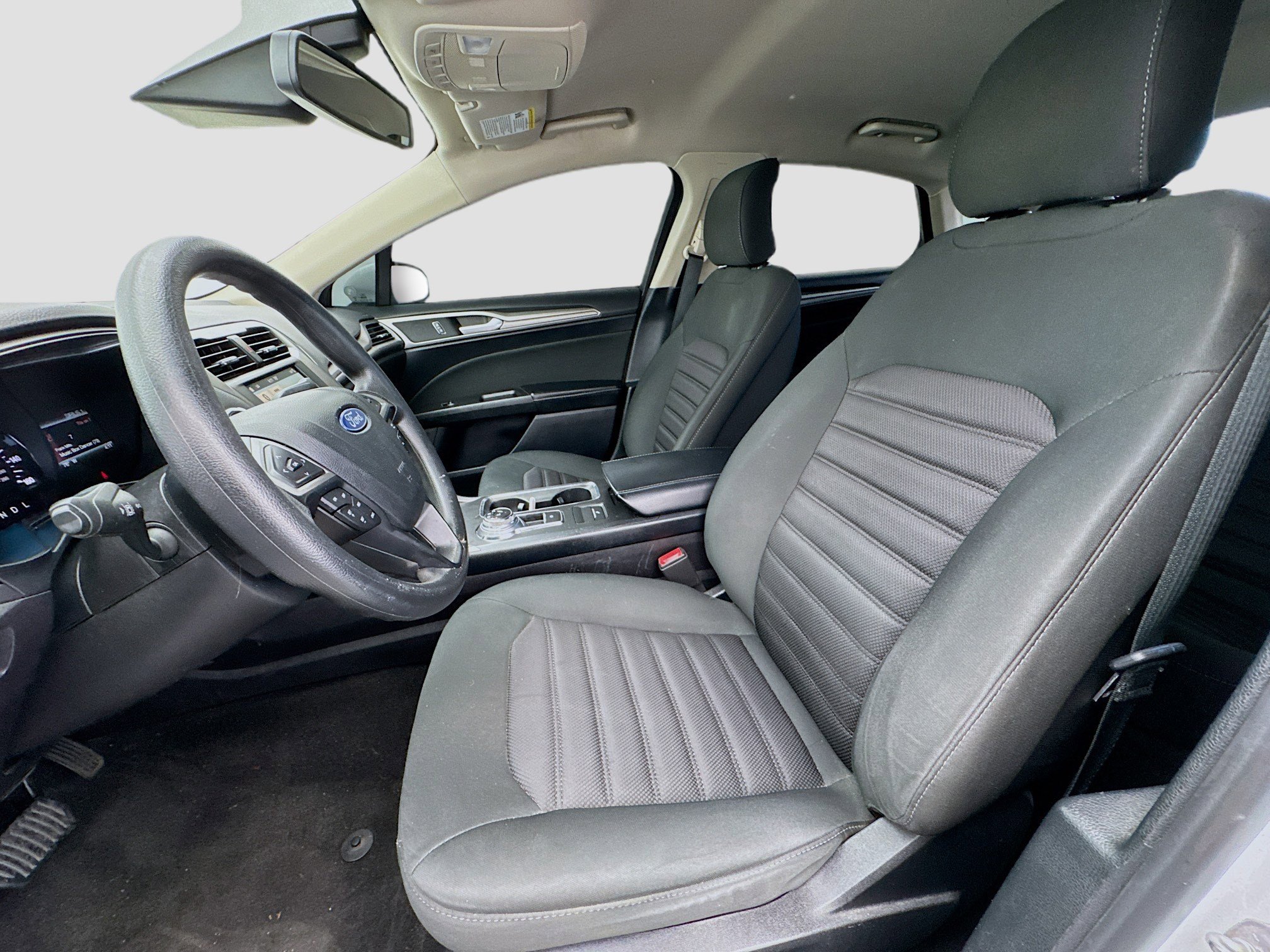 Used 2019 Ford Fusion SE image 13