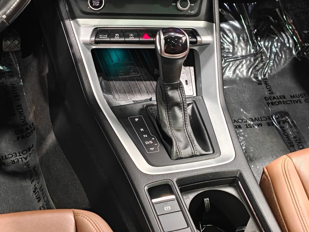 Used 2022 Audi Q3 2.0T Premium Plus w/ Premium Plus Package image 9