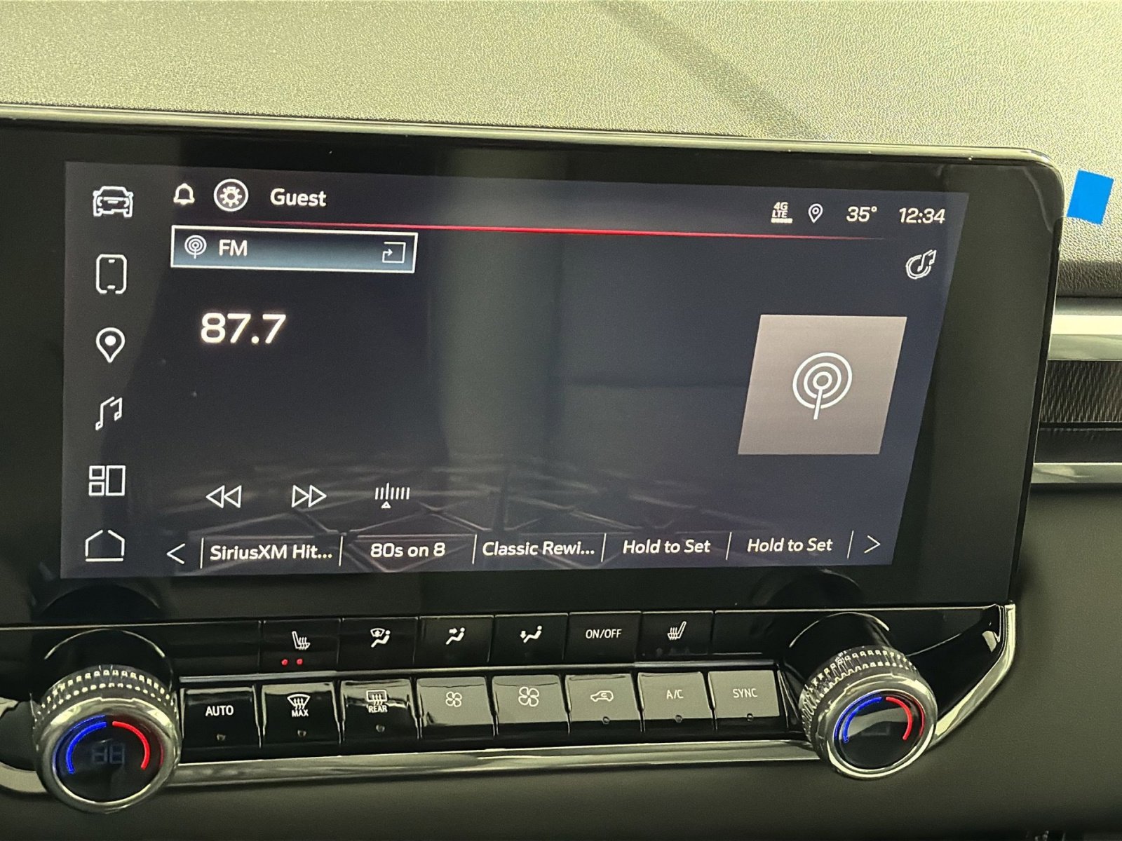 New 2026 GMC Canyon Elevation w/ Convenience Package image 18