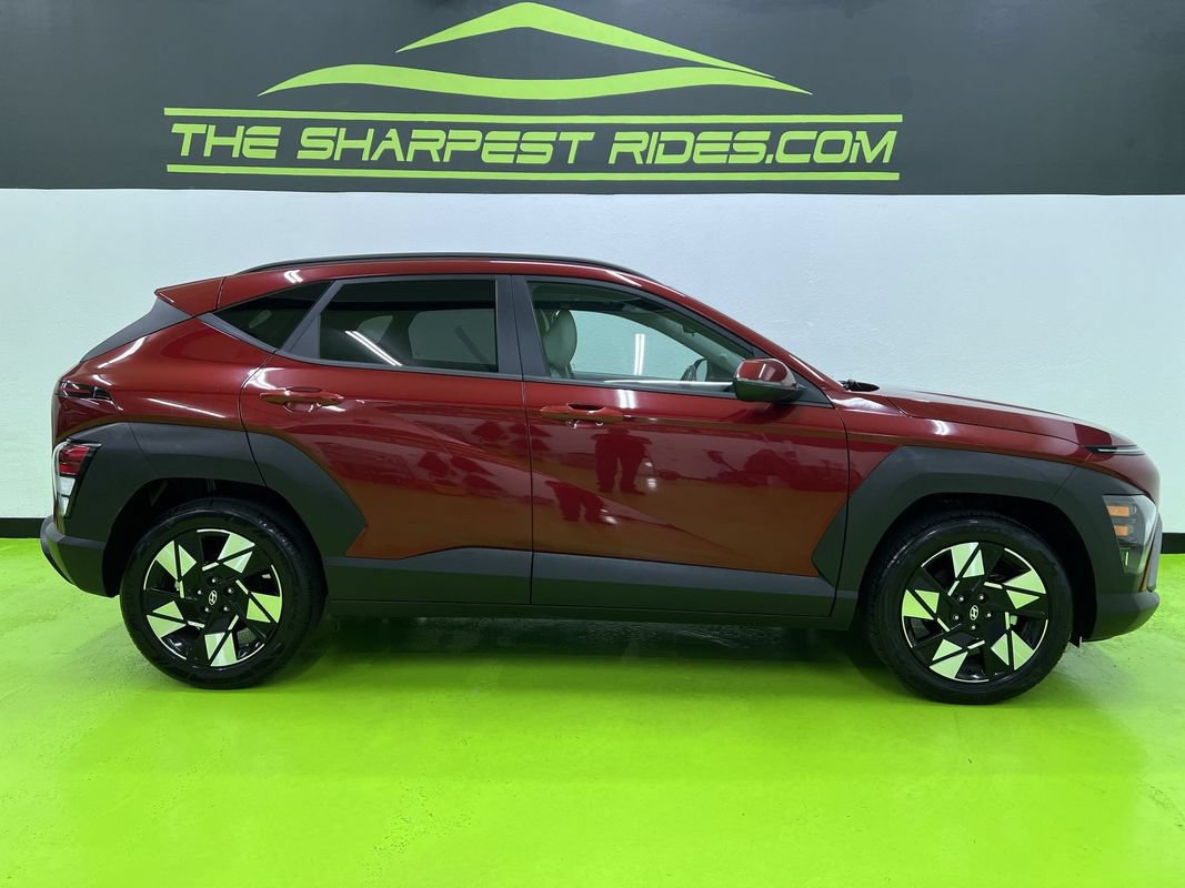 Used 2025 Hyundai Kona SEL FWD image 11