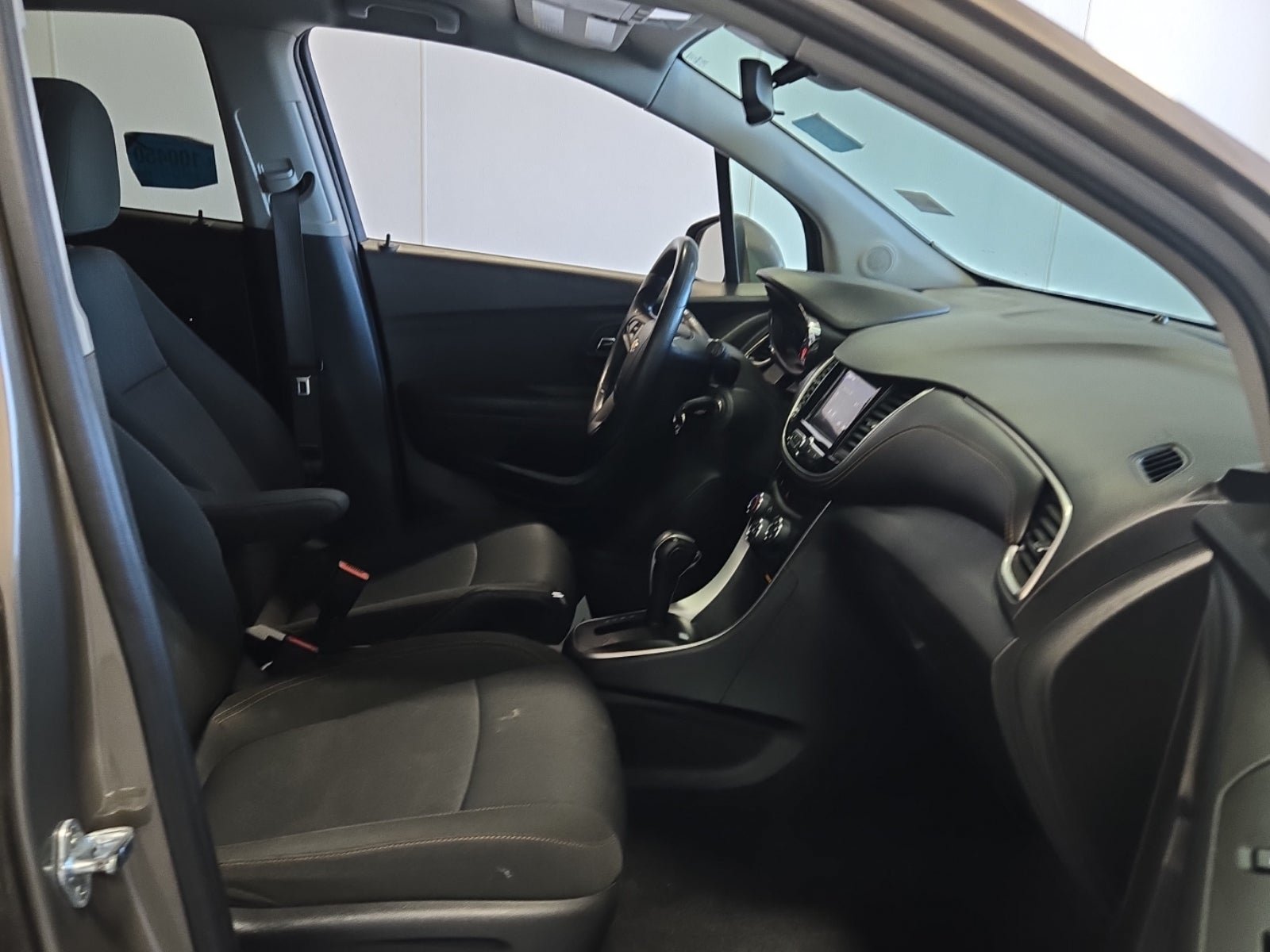 Used 2020 Chevrolet Trax LT AWD/4WD image 10