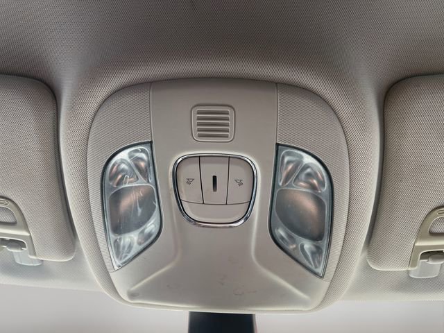 Used 2020 Jeep Compass Limited image 16