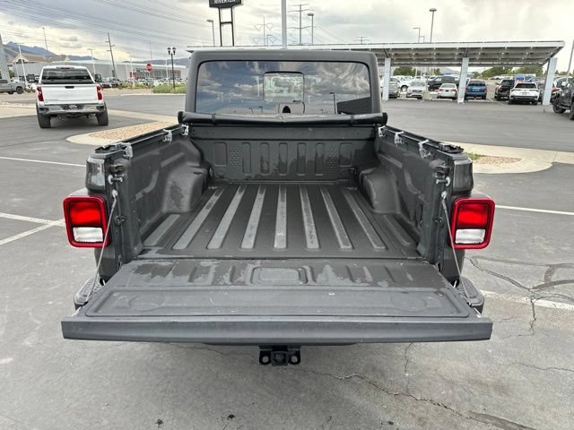 Used 2023 Jeep Gladiator Sport AWD/4WD image 27