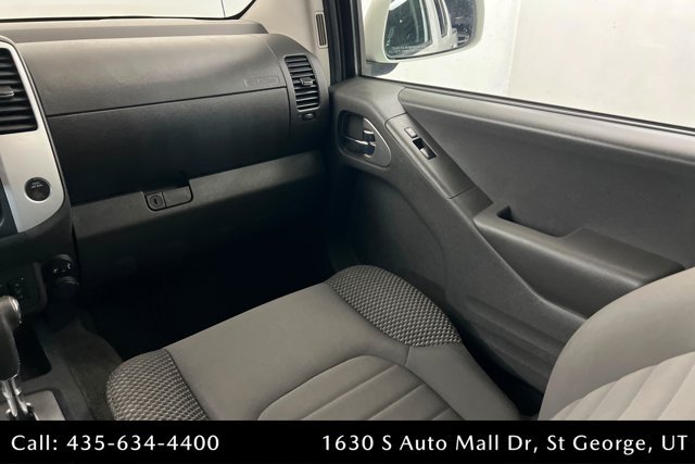 Used 2018 Nissan Frontier PRO-4X AWD/4WD image 10